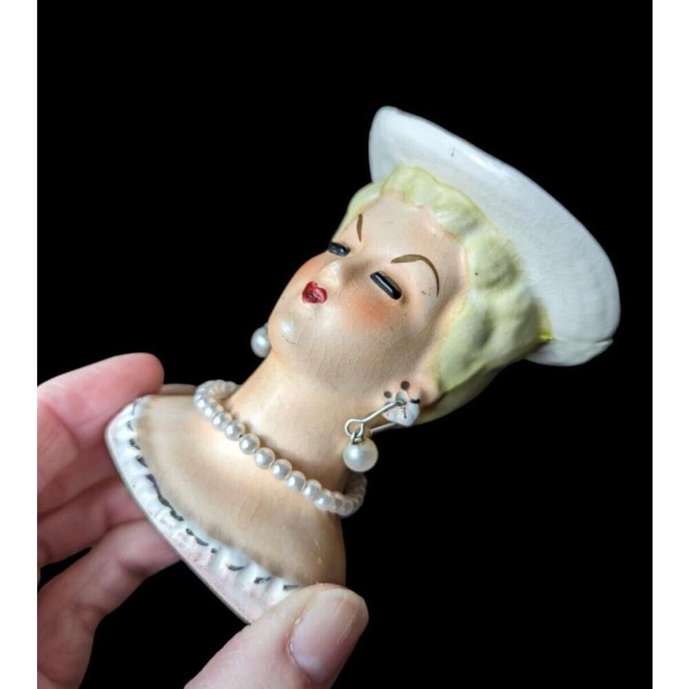 Vintage '50s Japan MINI Lady Head Vase Pearl Earrings - Picture 7 of 11